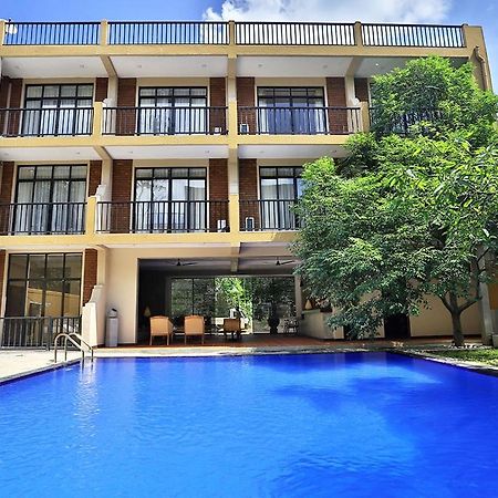 הבאראנה Lily'S Resort מראה חיצוני תמונה