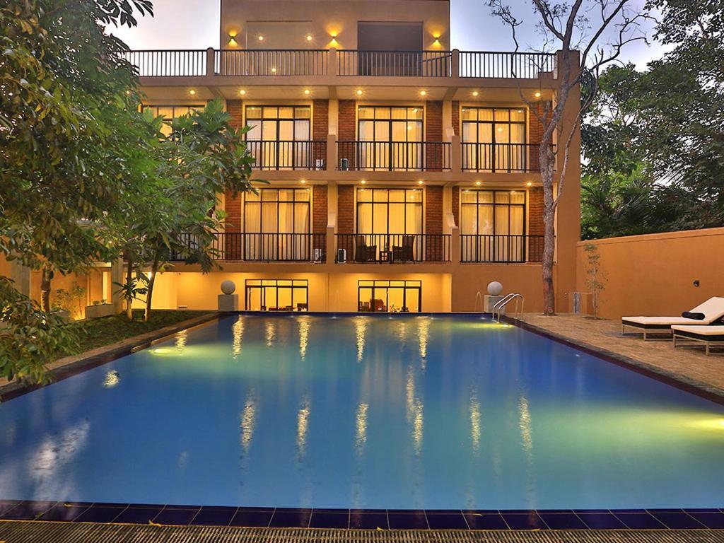 הבאראנה Lily'S Resort מראה חיצוני תמונה