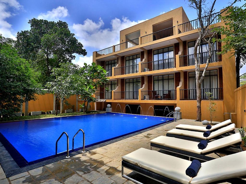 הבאראנה Lily'S Resort מראה חיצוני תמונה